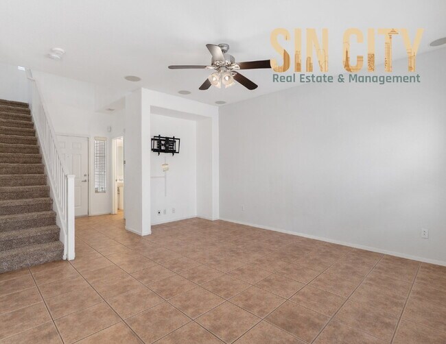 Foto del edificio - 1236 Shades End Ave