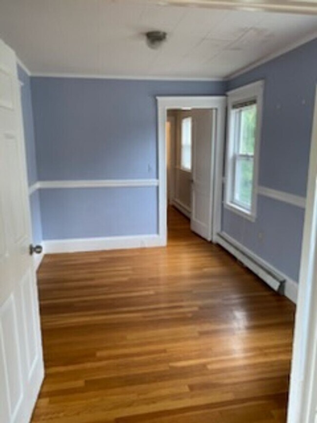 Foto del edificio - Lovely Brighton 4-bed, 2-bath Townhouse Near BC
