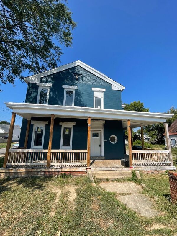 Primary Photo - 2863 Hull St