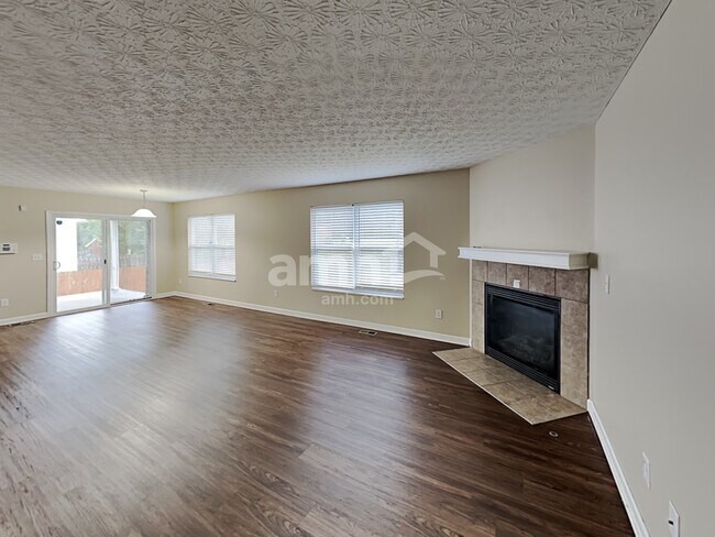 Building Photo - 520 Stone Shadow Dr