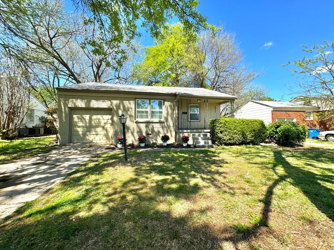 Primary Photo - Beautiful 2 bedroom 1 bath home!