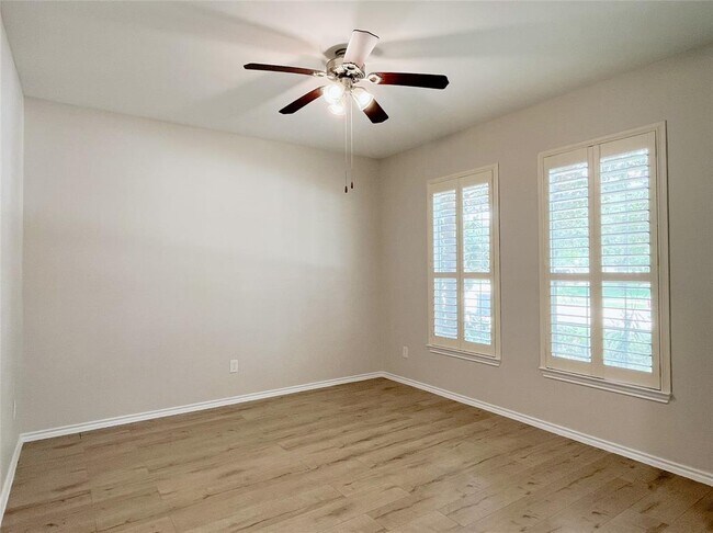 Foto del edificio - 20847 Cottage Cove Ln