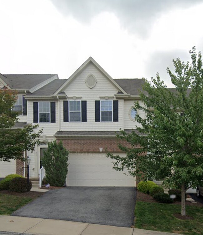 Beautiful 3 Bedroom town-home in Haymaker ... - Beautiful 3 Bedroom town-home in Haymaker ...