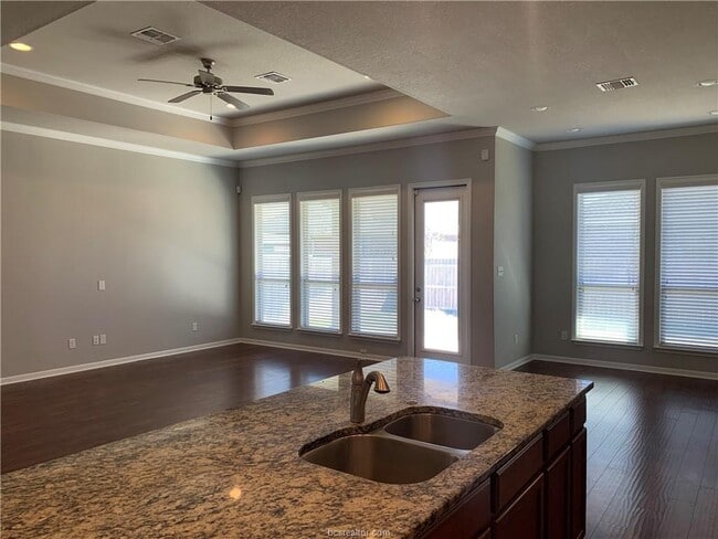 Photo - 2527 Portland Ave House