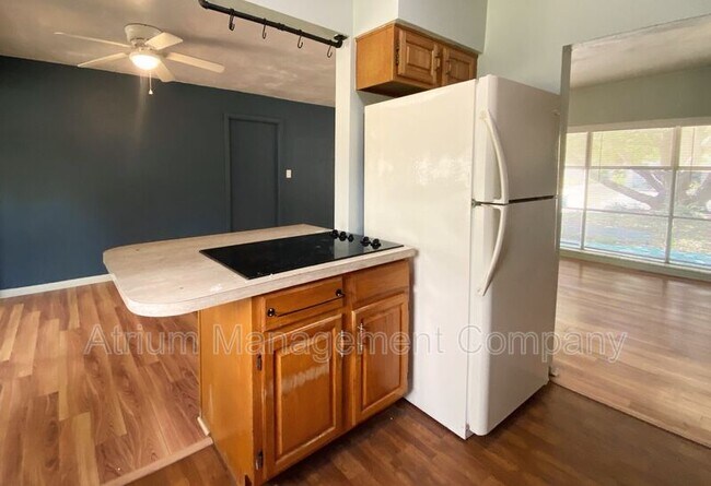 Building Photo - 1338 Peruvian Ln
