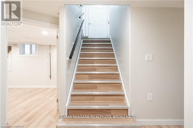 Photo du bâtiment - 7121 Dorchester Rd