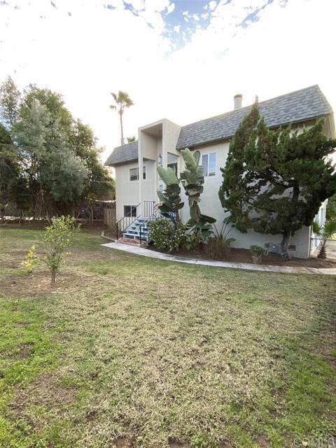 Building Photo - 627 N Rios Ave