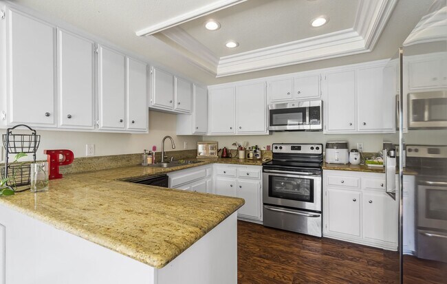 Foto del edificio - *Special Offer*Charming 4 Bedroom/2 Bath S...