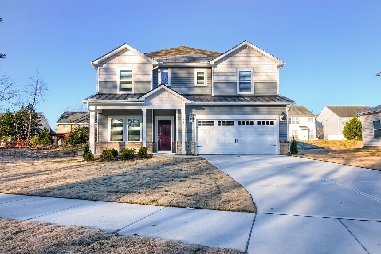 Primary Photo - Five Bedroom Home in Raleigh