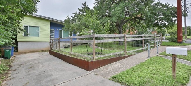 Foto del edificio - 2201 S L Davis Ave