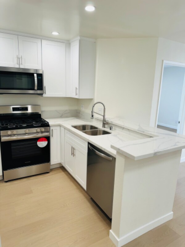 Foto del edificio - 5259 Cartwright Ave