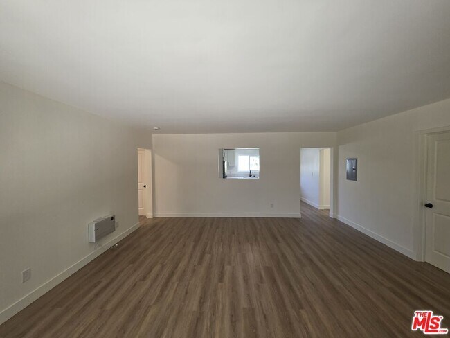 Foto del edificio - 25226 Loytan St
