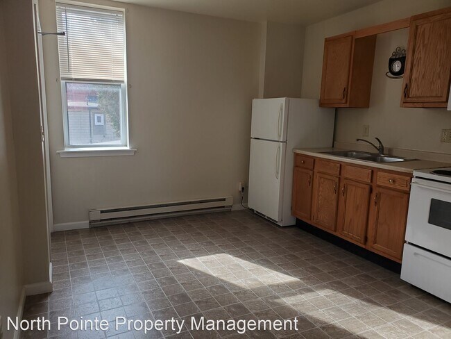 Building Photo - 535 E Mifflin St