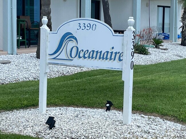 Foto del edificio - 3390 Ocean Shore Blvd