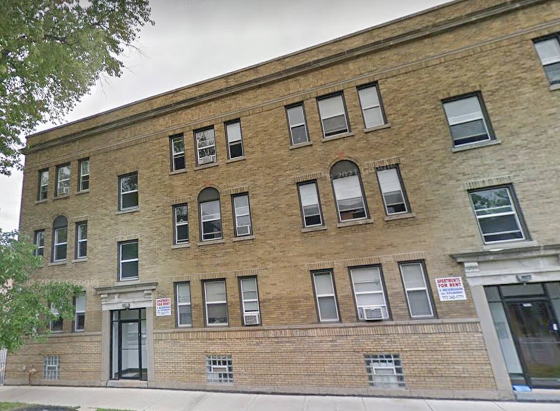 Foto principal - 2661 N Spaulding Ave