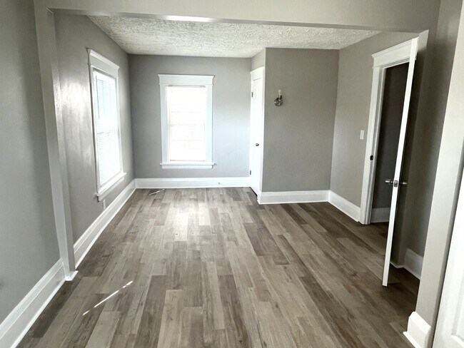 Foto del edificio - 762 E 7th St
