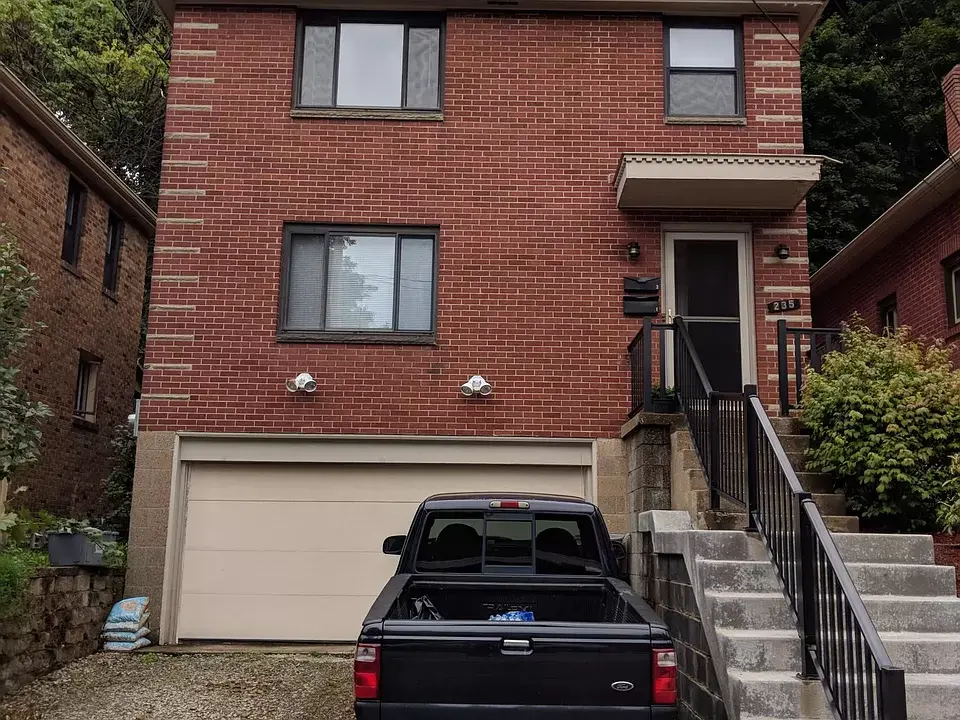 Primary Photo - 235 Frankfort Ave
