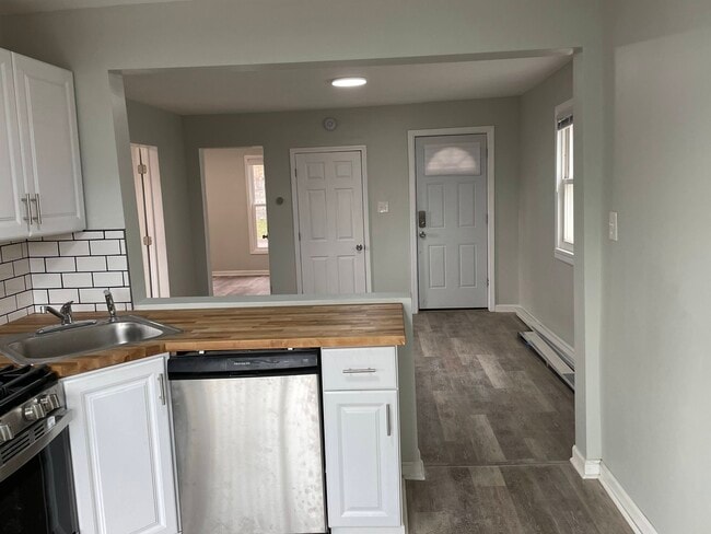 Foto del edificio - 839 S Wilbur Ave