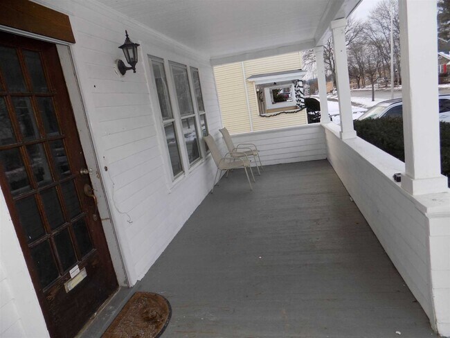 Foto del edificio - 111 Forbus St