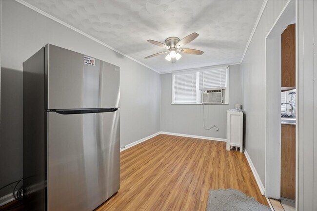 Foto del edificio - 228 N 6th St