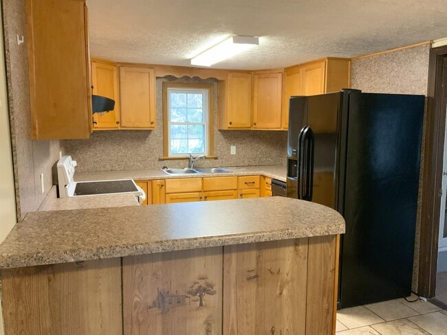 Building Photo - 1590 Waterworks Rd