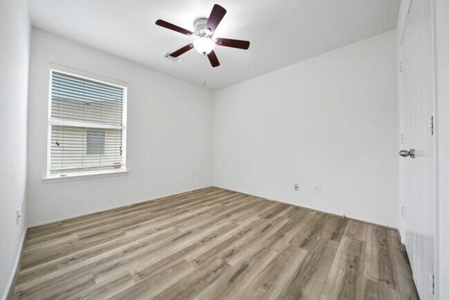 Foto del edificio - 2811 Copeland Mill Ln