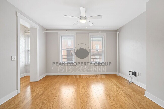 Foto del edificio - 412 E 13th St