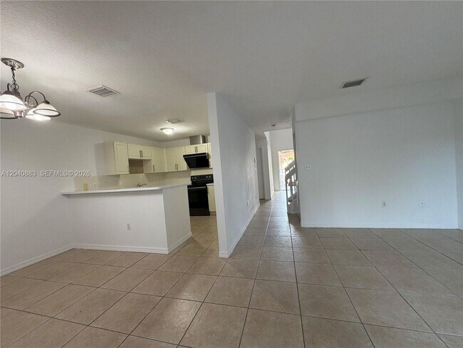 Foto del edificio - 7245 NW 173rd Dr