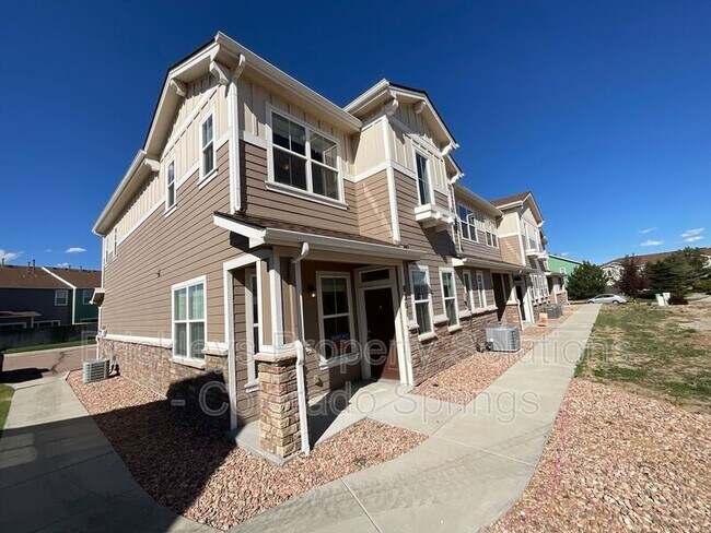 Building Photo - 8201 Confluence Point