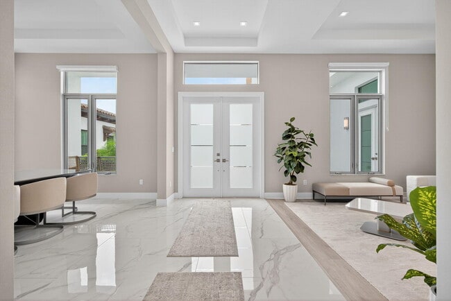 Foto del edificio - 13480 Machiavelli Way