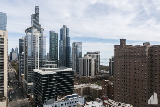 Building Photo - 1460 S Michigan Ave