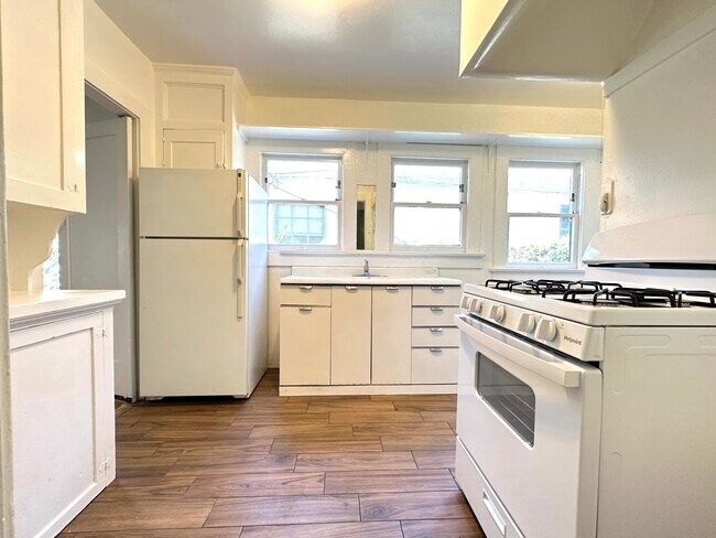 Foto del edificio - 1138 N Gardner St