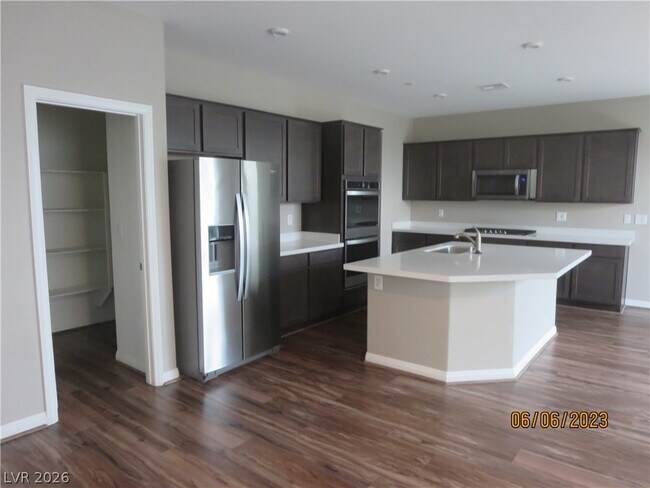 Foto del edificio - 1012 Huckburn Ave