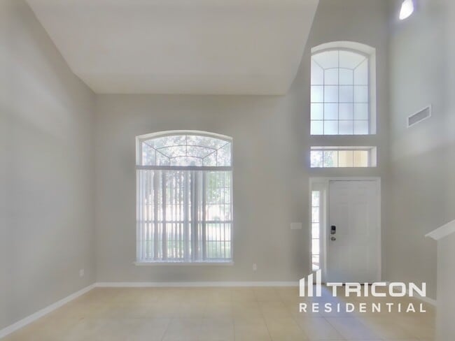Building Photo - 3571 Live Oak Hollow Dr