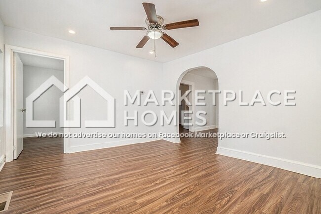 Foto del edificio - 1320 M.L.K. Jr Dr SW