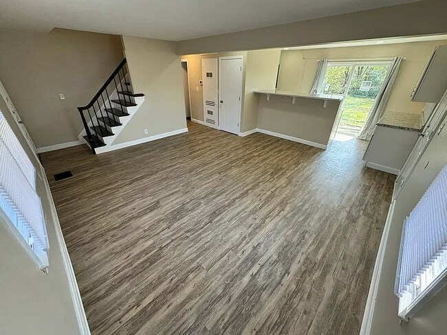 Foto del edificio - 4054 Larkspur Dr