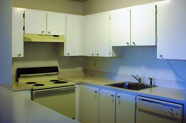 Kitchen - Lakeview Park