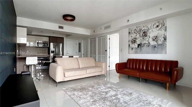 Foto del edificio - 5252 NW 85th Ave