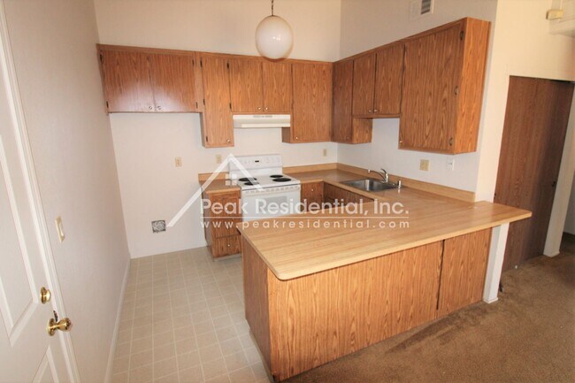 Building Photo - 2 br, 2 bath House - 5527 Towhee Way
