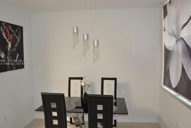 Foto del edificio - 19801 E Country Club Dr