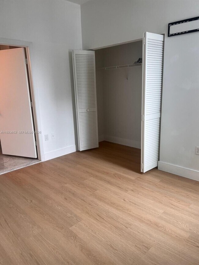 Foto del edificio - 253 NE 2nd St