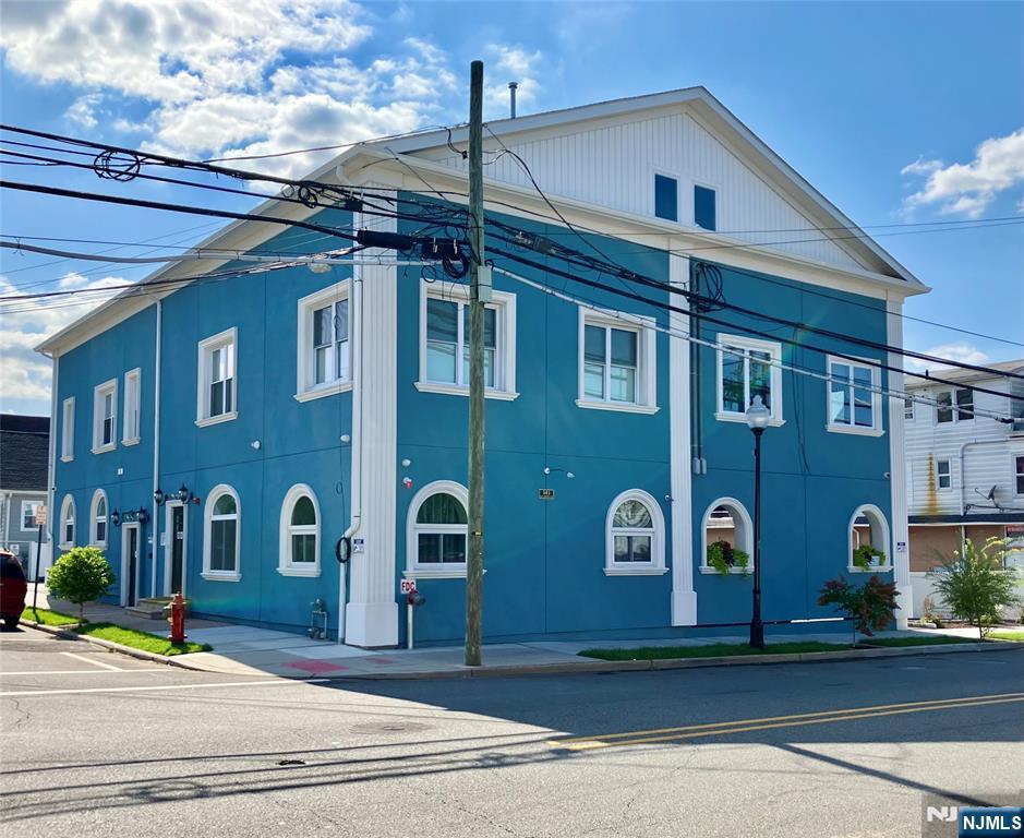 Primary Photo - 561 Van Houten Ave