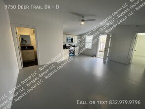 Building Photo - 9750 Deer Trail Dr