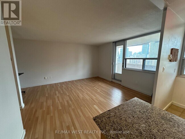 Building Photo - 40 Homewood Ave