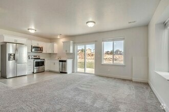 Building Photo - 4763 Silver Ridge Rd