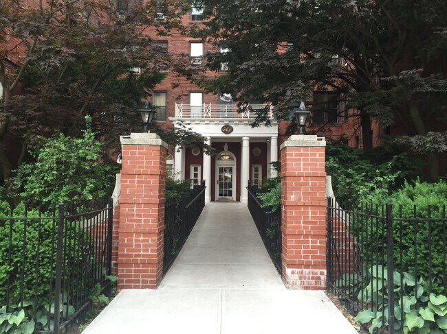 Entryway - 960 Sterling Pl