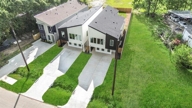 Foto del edificio - 932 South Ln