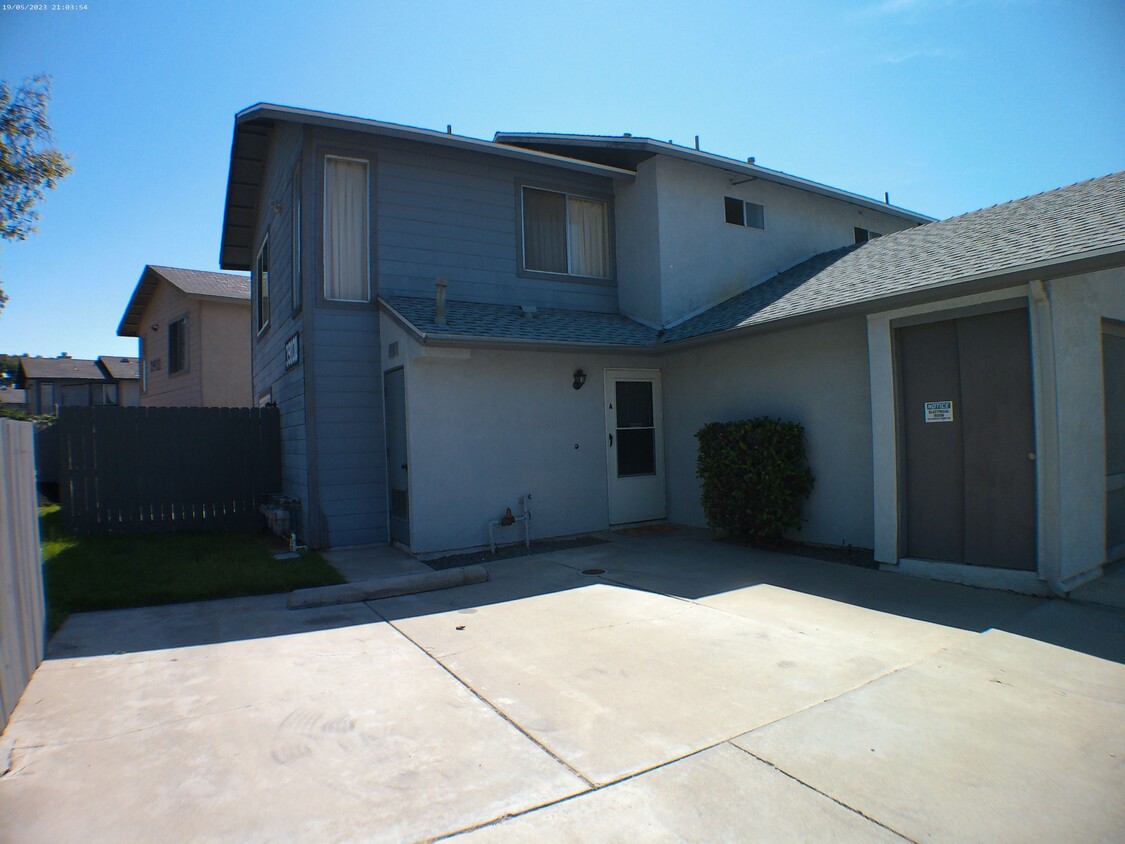 Primary Photo - 39101 Agua Vista
