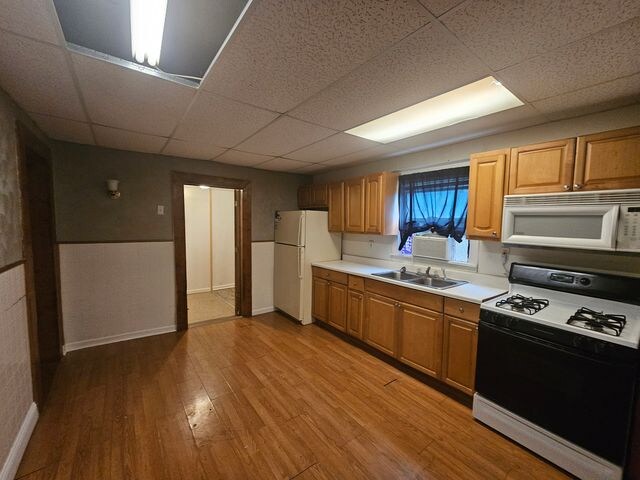 Foto del edificio - 2144 Cherry Ave