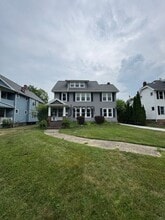 Building Photo - 1257 W Clifton Blvd